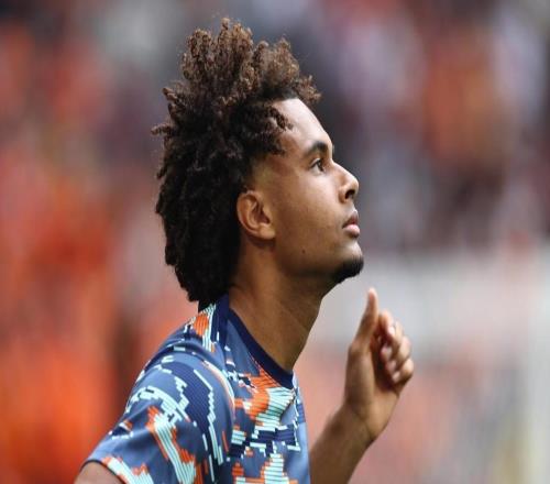 意媒：罗马求购齐尔克泽交易陷入僵局，曼联坚持要价4000万欧