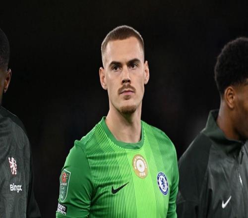 记者：西汉姆有意冬窗引进约恩森，目前切尔西不愿放人