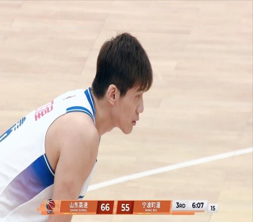 27分大胜黑马！豪取8连胜，山东男篮告别战：3大核心狂砍72分！