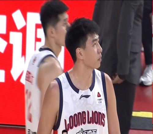 狂扇6帽！打成联盟盖帽王徐昕仍存一致命死穴，球迷：不怪杜锋