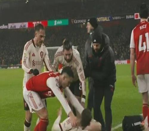 邮报：内维尔“惊讶红军球员没揍马丁内利”言论收到576起投诉