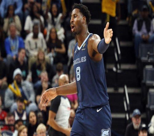 搞笑，灰熊小贾伦杰克逊质疑里奇保罗关于里夫斯交易建议是AI