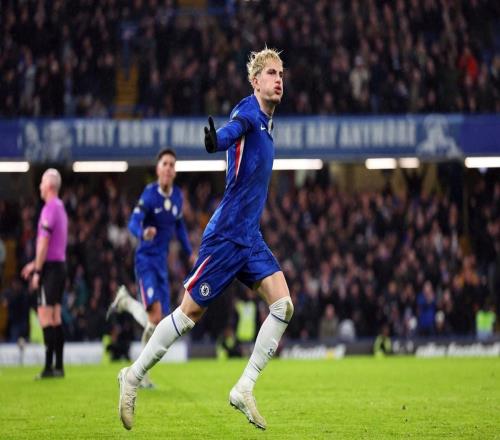 本赛季至今加纳乔替补出场后打进5球，为英超球员当中最多