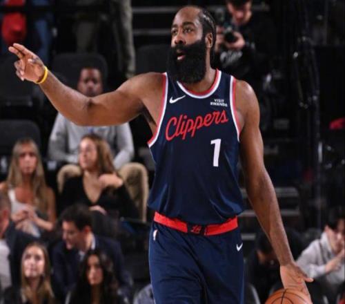 快船创纪录，哈登两点该夸！泰伦卢谈伦纳德摊牌，一人也早该首发