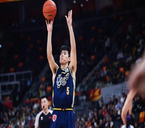 手感冰凉，广东主场不敌上海