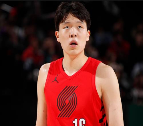 美媒：杨瀚森亮眼特质没能带到NBA舞台把他留在发展联盟是最优解