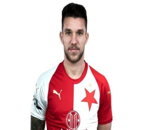 外媒：青岛海牛有意32岁罗马尼亚前国脚伯卢策