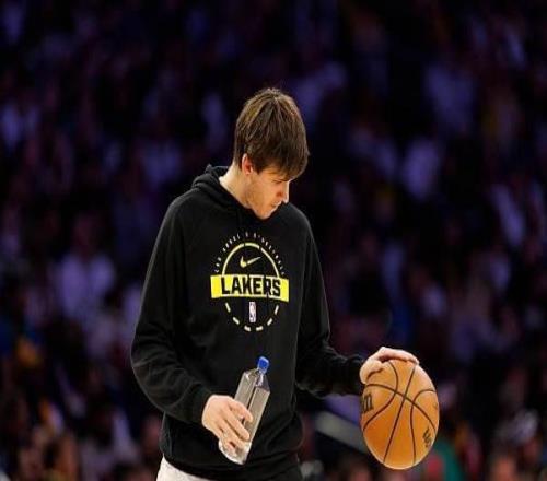 从控制变量的角度来看，对湖人最重要的球员反而是里夫斯