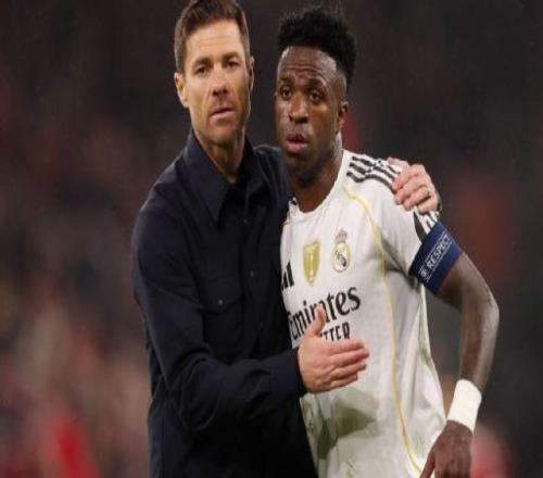 ESPN：阿隆索下课后维尼修斯续约出现转机，薪资分歧仍是问题