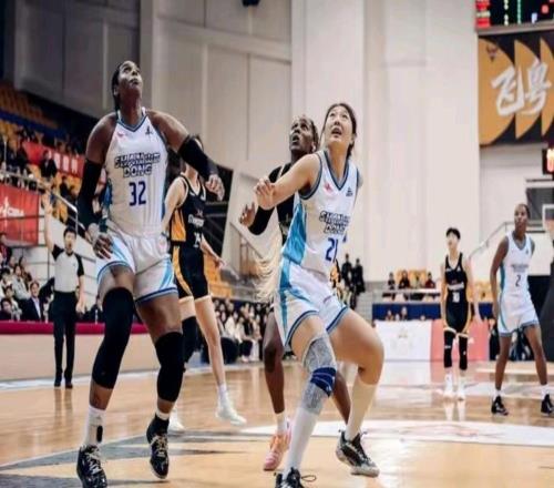 山东高速女篮85：76力克武汉盛帆黄鹤女篮成功斩获三连胜