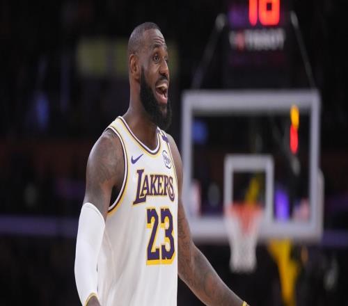 杰弗森：詹姆斯被裁判亏待！他每场都有3到5次被犯规没算！