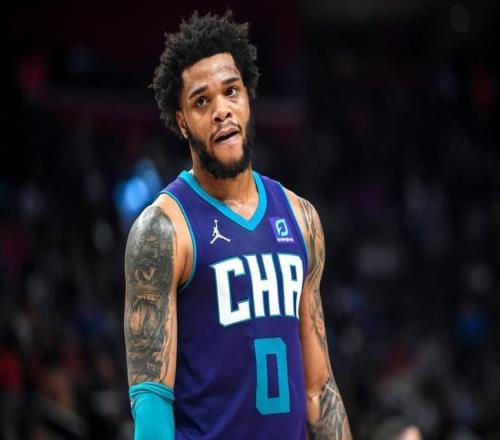 24岁场均20+7+4，冉冉升起的新星，却被禁赛1年，还损失了1亿美元