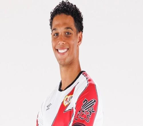 官方：埃托奥之子艾蒂安埃托奥租借加盟黄潜，他将为B队效力