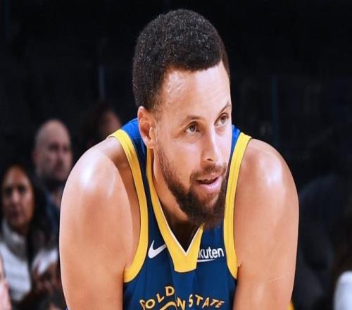 格林恶犯巴特勒轰32分，库里27+3+7唐斯空砍两双，勇士力克尼克斯