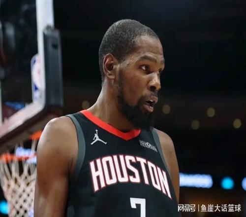 NBA最新排名出炉！湖人躲过一劫，一队给火箭送温暖，快船收大礼