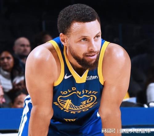 完胜！库里27+7完成救赎，唐斯17+20格林恶犯，巴特勒32+8全队第3