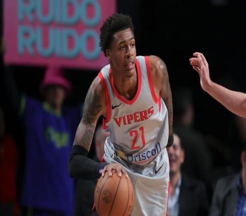 发展联盟的表现也很不稳定的，火箭二队锋线新星的情况令人担心