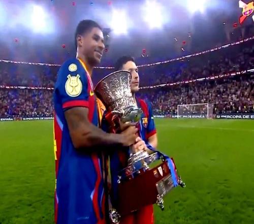 巴萨曼联开谈买断拉什福德，报价2200万分期！拉师傅逼宫拉爵无奈