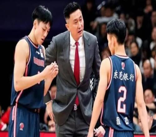 最多狂输51分！广东惨败夜揪出四大罪人：杜锋想冲击冠军恐没戏