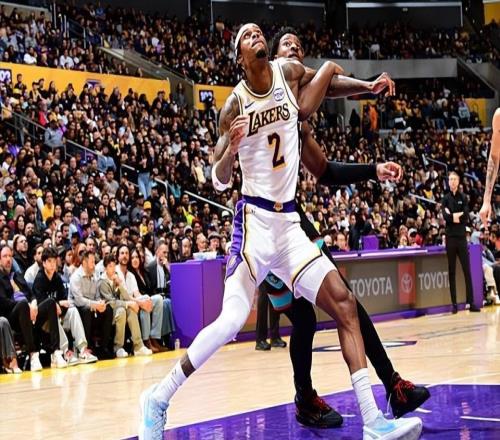 还没找到说明书湖人对于锋线大闸的使用依然存在着明显的问题