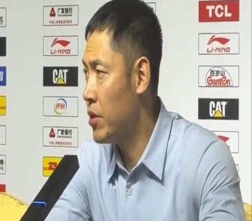 输江苏张庆鹏又甩锅！多次强调防守与沟通问题，却不反思自身！