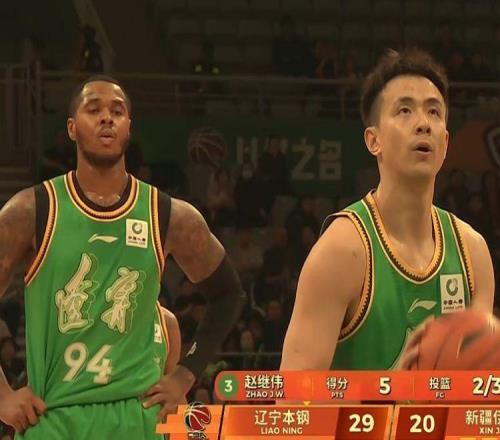 赵继伟7+1+2满血复活亨特0分1板3助攻1抢断渐入佳境,辽篮领先8分