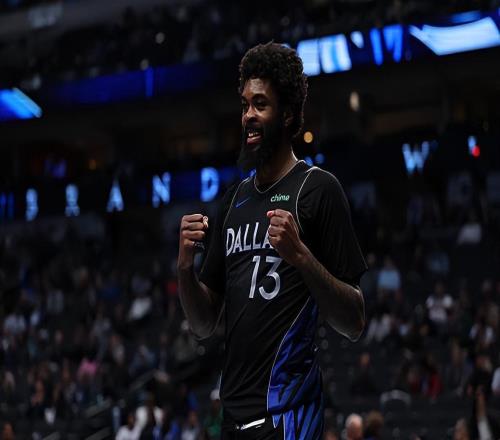 锋线大将已经尽力了，可惜独行侠面对掘金还是没有办法取得胜利