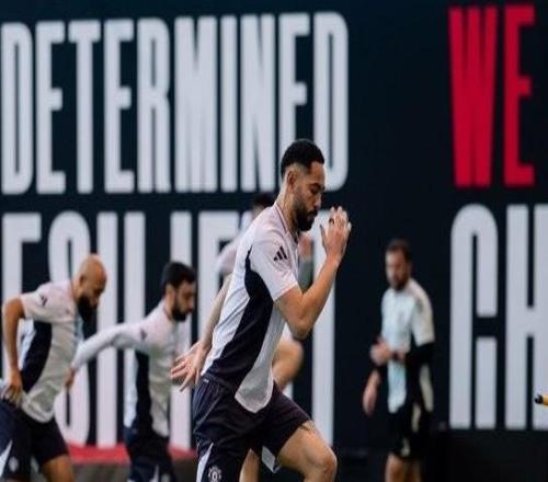 曼联官网：卡里克首堂训练课气氛十分融洽，亲自启动传球训练