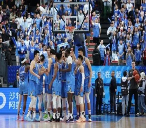 CBA周琦30岁生日夜伤退北汽男篮主场不敌山西