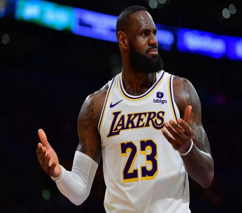 湖人消息：老詹领跑快攻榜，东契奇将拿得分王，战开拓者出场更新