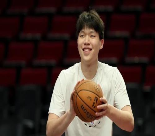 在NBA摸爬滚打，在发展联盟游刃有余