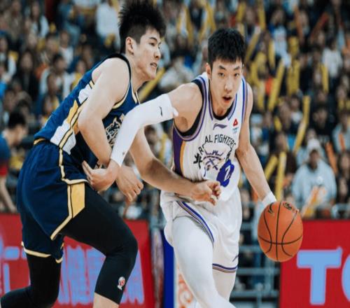 这才是国手级控卫！战广东砍25+7完成致命绝杀，郭士强没有看错人