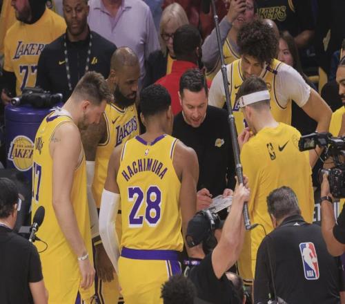 湖人内讧！近40年最差防守！东契奇休战不打了