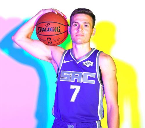 山西男篮大手笔签约！绝杀勇士悍将驰骋加盟，誉为高阶版弗雷戴特