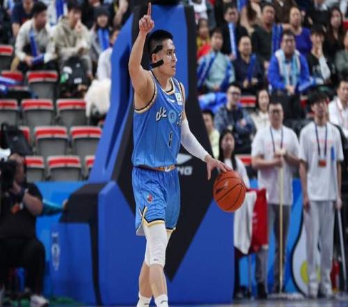 4战3负跌出争冠区！又一伪强队被打回原形，大牌云集却打不了硬仗