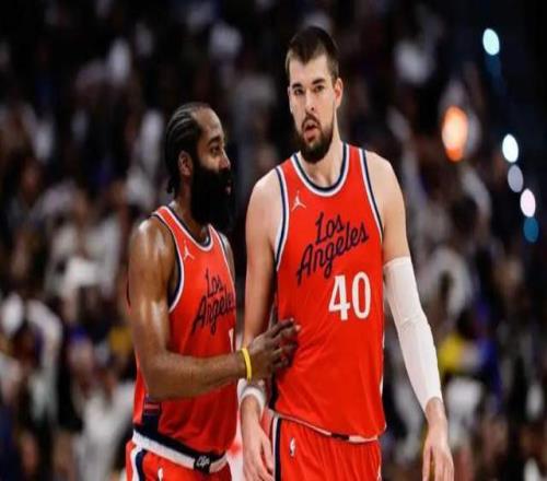 是时候离开了！一老一小的发挥让祖巴茨尴尬，东部2队有意交易他