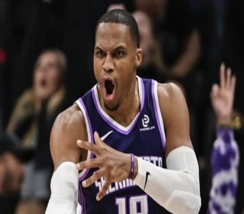 威少：我打球时很多年轻球员还没出生，传授经验是我的义务和责任