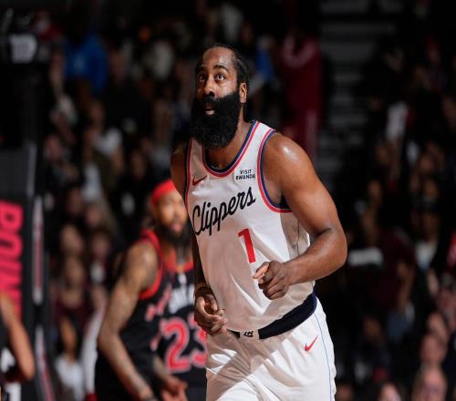 关键16分造逆转！哈登梦回巅峰轰31+10：快船14战12胜进附加赛区