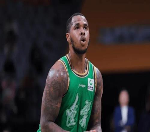 辽宁两笔引援引失望！亨特三场连铁成水货，王岚嵚难堪大用！