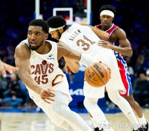 76人被逆转！米切尔13+9莫布里准绝杀，恩比德33分12罚，泰森39+5