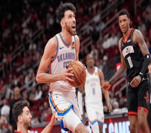 末节输18分！火箭崩盘遭雷霆双杀，杜兰特被羞辱，休媒喊杀谢泼德