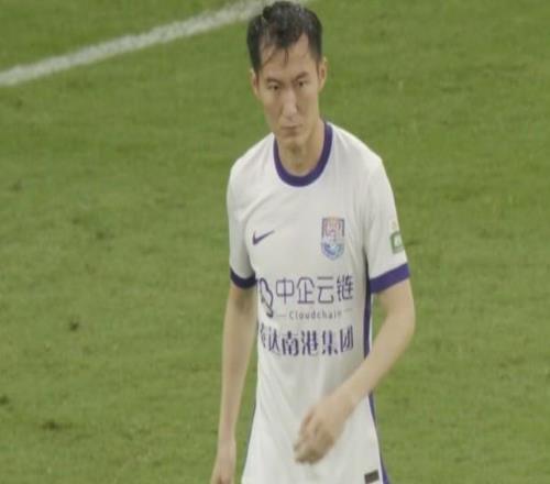 记者：津门虎后卫苏缘杰要南下开启职业生涯下一程了