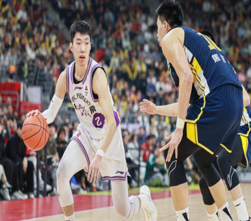 绝杀+逆转！一夜爆2冷，三宁峥麟一战封神，让CBA4大名控颜面扫地