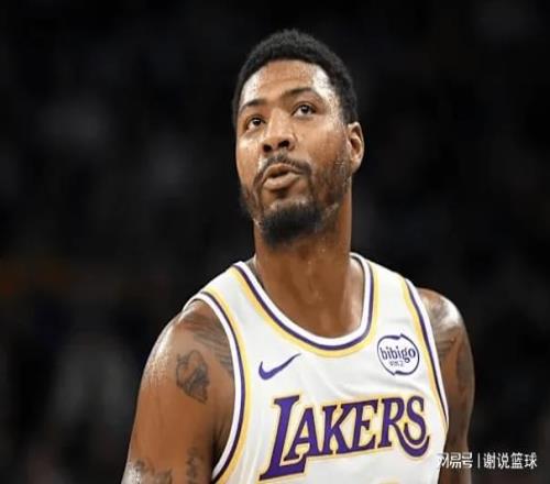 湖人溃败恐跌出前六，詹姆斯成众矢之的，三将体现值得肯定