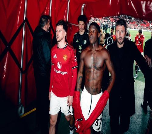 梅努本赛季首次英超首发状态回暖，赛后和卡里克紧紧拥抱