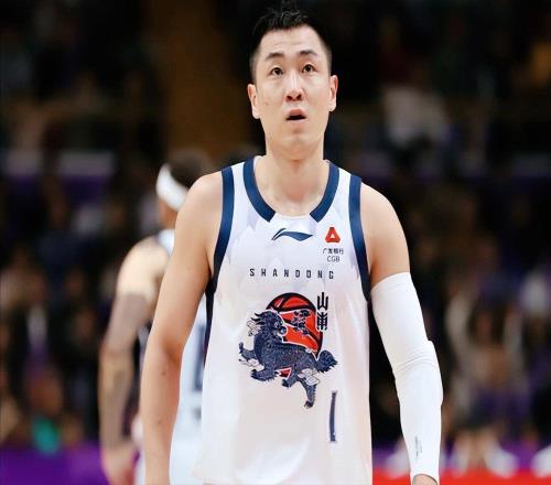 CBA又出一顶级后卫！打爆高诗岩，狂砍26+8+13，他还是个新秀啊