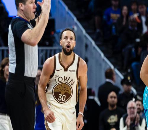 库里再次表现一般！正负值全队倒数第三！队友大爆发、勇士赢球！