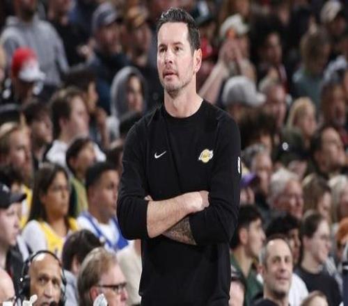 不满比赛吹罚雷迪克：裁判的尺度完全混乱缺乏一致性