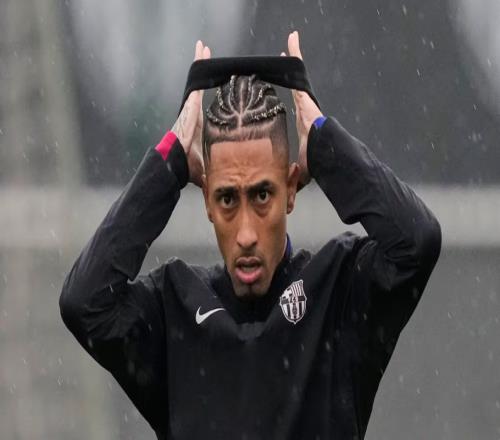 巴萨客战皇家社会大名单公布：拉菲尼亚伤缺，德容回归