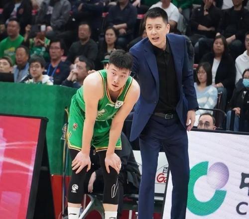 10中2！辽篮大将随便出手大空位不进杨鸣真是没人用